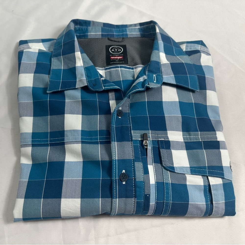 Wrangler Men's Teal and White Plaid Button Down Shirt - Picture 13 of 13